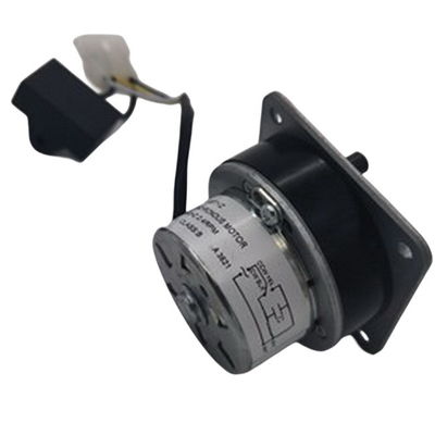 5.5W 120VACの餌のオーガー モーターはポーランド人の餌のストーブのオーガーのAmotorのギヤ ボックス2.4 RPMを影で覆う